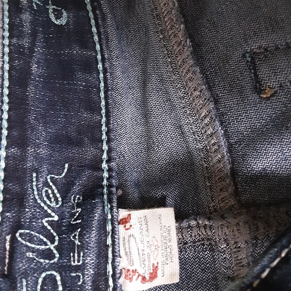 Silver Aiko Capri 31 - Picture 4 of 4